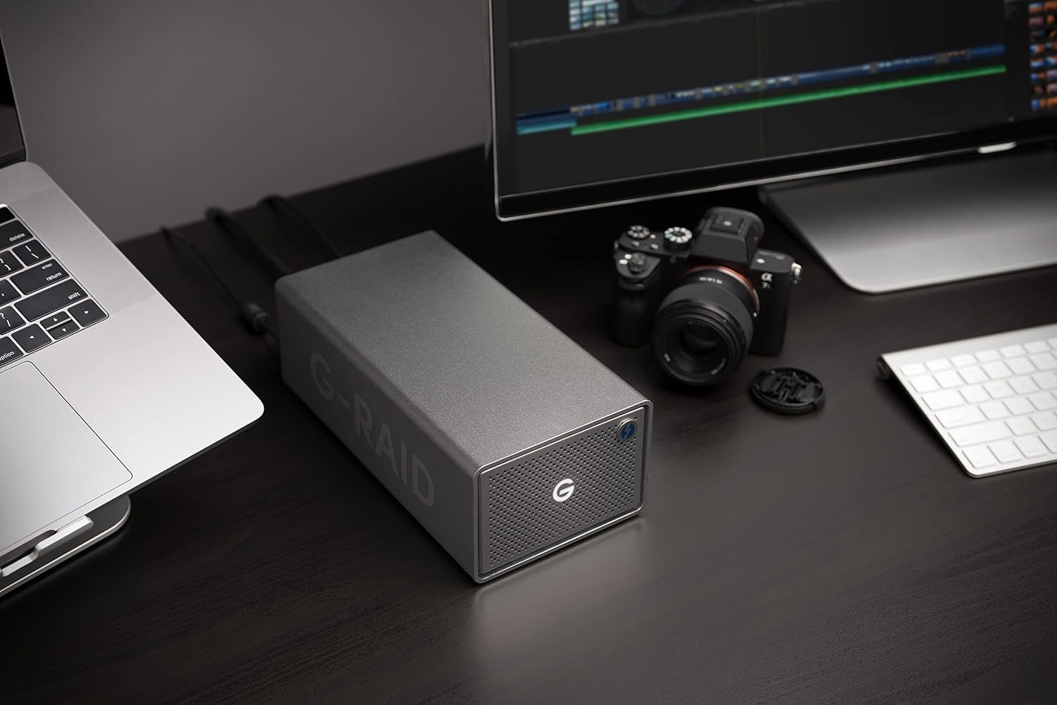 image:imageSanDisk Professional 16TB GRAID Mirror External HDD RAID with Redundancy Thunderbolt 3 USB 10Gbps 7200RPM Ultrastar Hard Drive Up to 250MBs Read in RAID 1 SDPHH2H016TNBAAD 2Bay Raid 1 27200rpm Ultrastar Hdds Thunderbolt 3 and USB 32 GEN2 ProBlade Slot 5Yr Warranty8TB