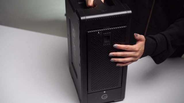 image:imageSanDisk Professional 96TB GRAID Shuttle 8 Transportable EnterpriseClass 8Bay External Hard Drive Thunderbolt 3 and USBC Hardware RAID Up to 1900MBs Read SDPH48H096TNBAAB208TB